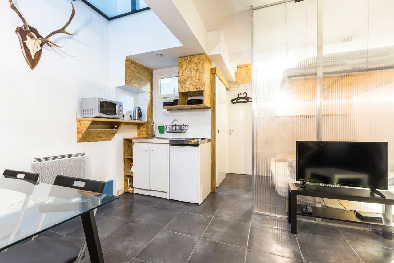 Pretty 25 M2 In A Lively District Leilighet Paris Eksteriør bilde